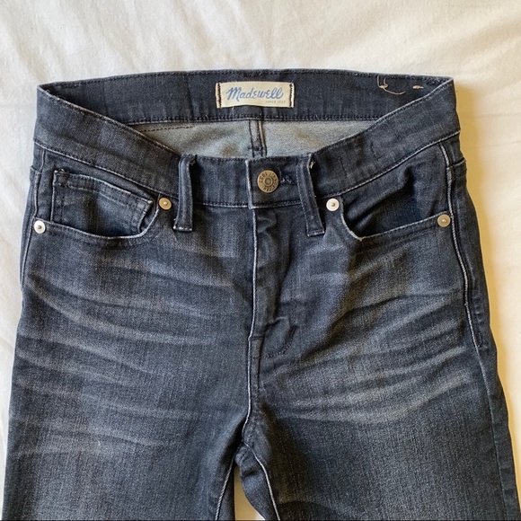❌SOLD❌Madewell distressed denim - Picture 2 of 8